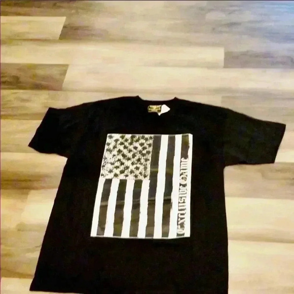 Men's Exclusive Game Tshirt - Picture 1 of 5